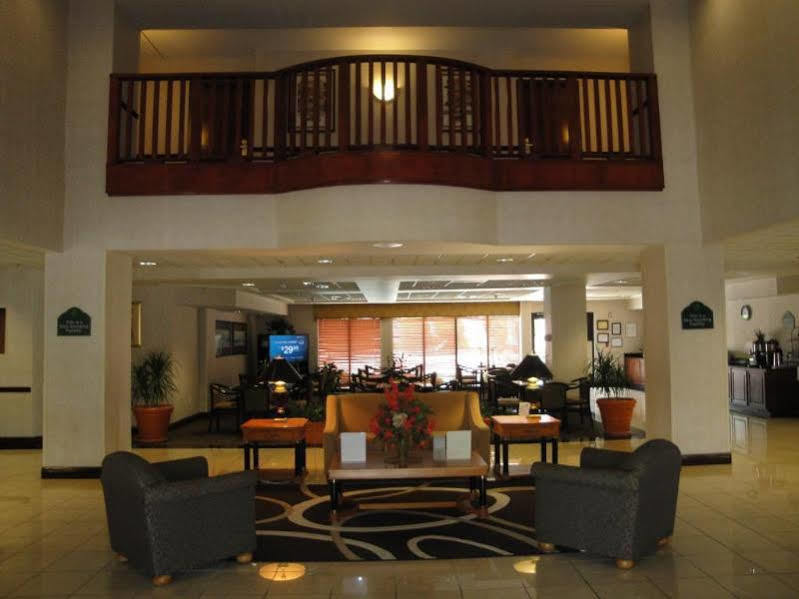 La Quinta By Wyndham North Columbus