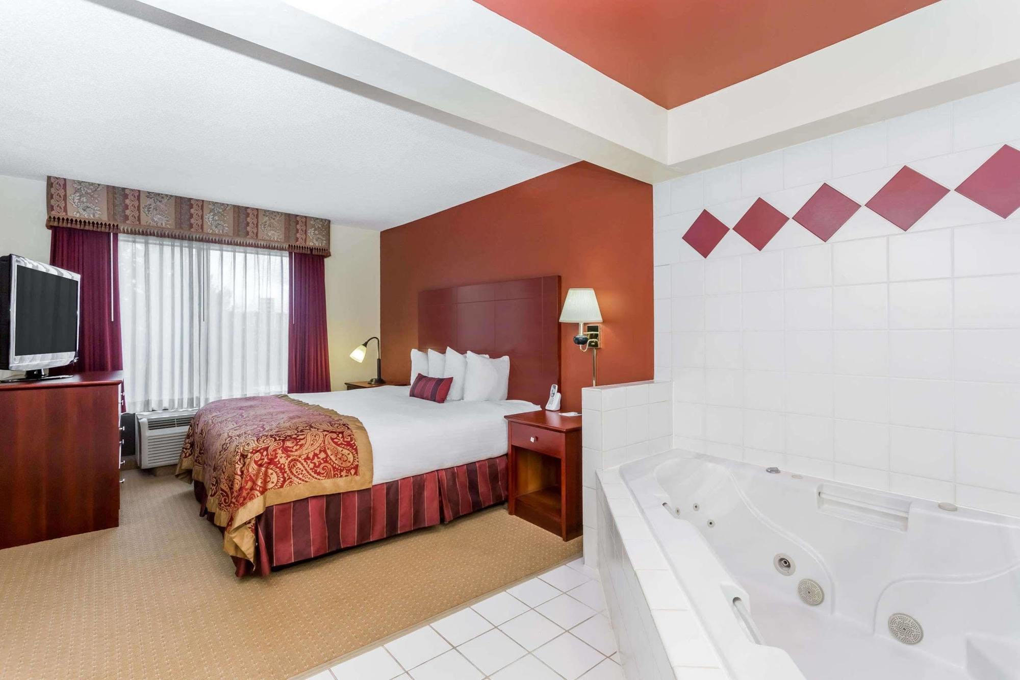 Hotel La Quinta By Wyndham North 3*