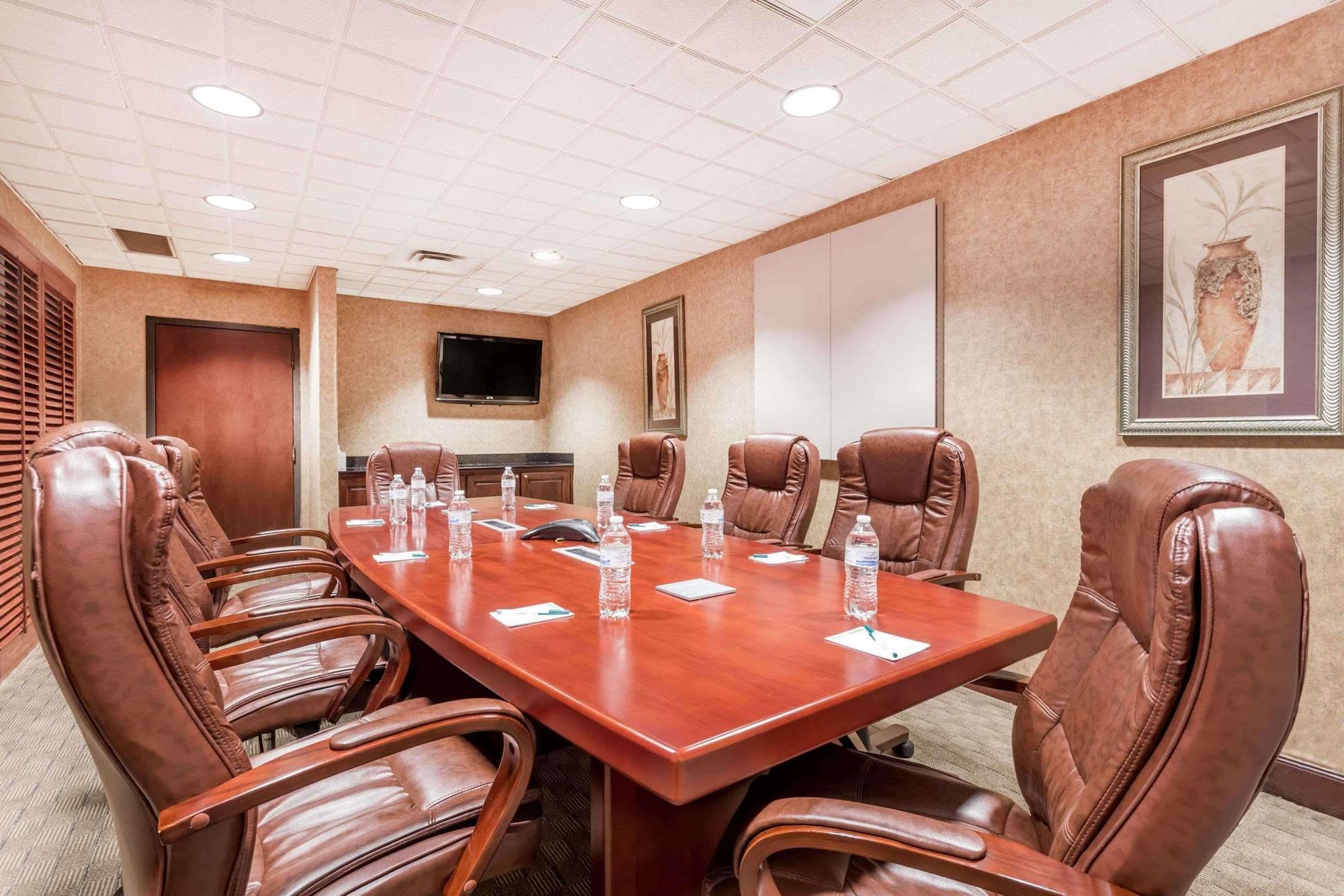 Hotel La Quinta By Wyndham North 3*